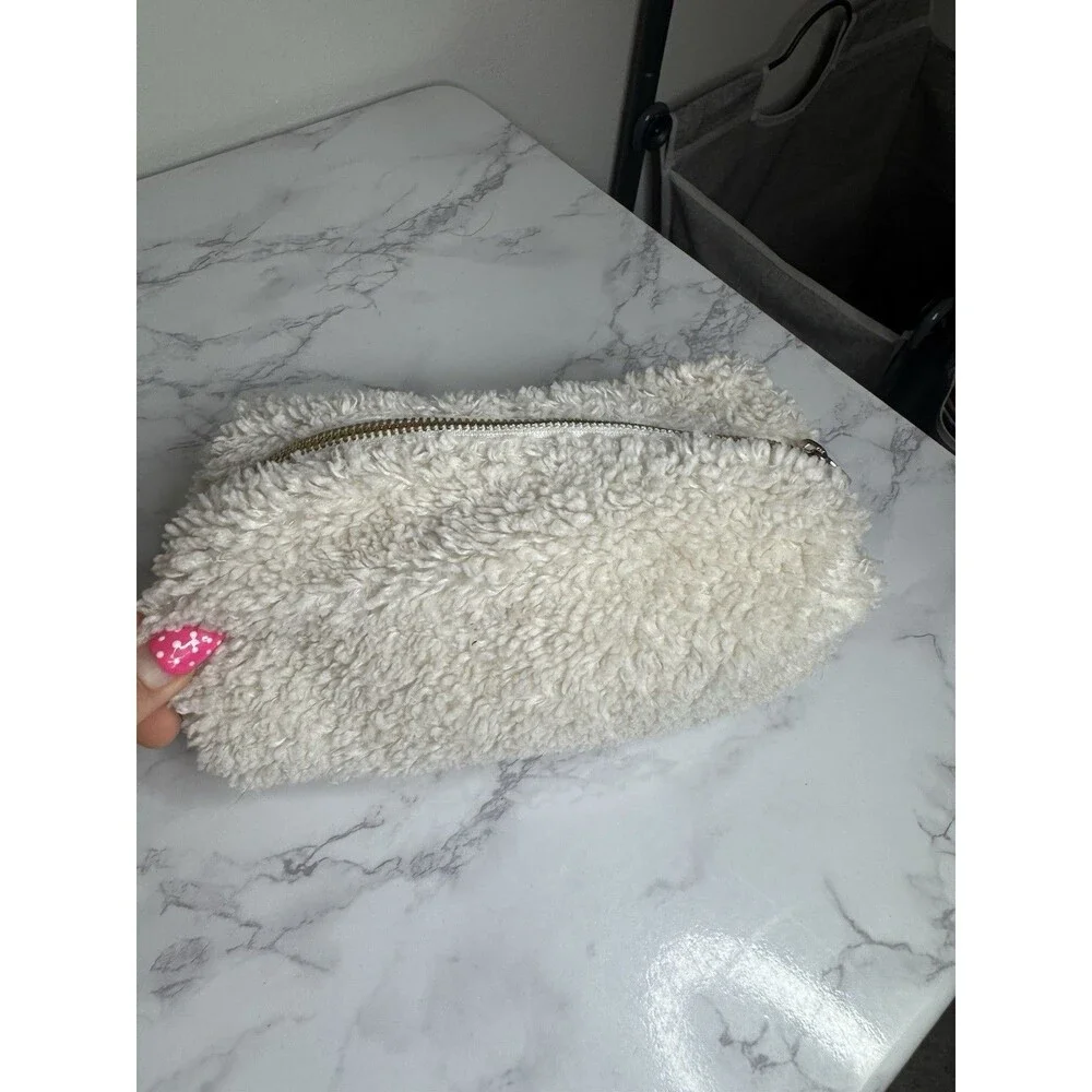 White Faux Fur Makeup Bag Zipper Cosmetic Pouch Zip Makeup Case